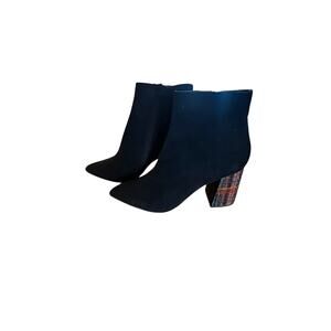 Betsey Johnson Black Rhinestone Embellished Plaid Barette Bootie sz 9